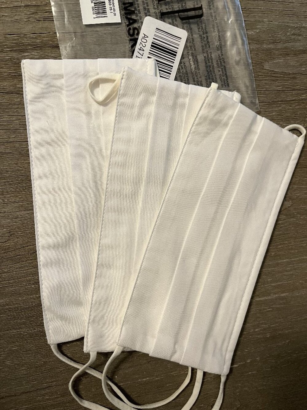 GAP Set of 3 White Face Masks